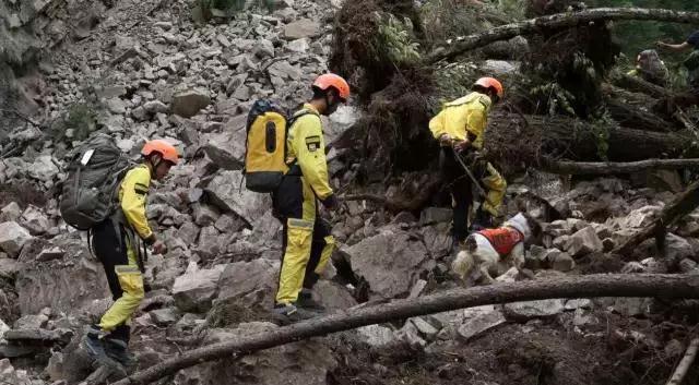 九寨溝“8.8”地震：抗震救災(zāi)工作取得八個(gè)重大階段性成效